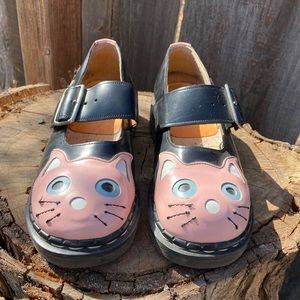 Vintage Dr. Martens kitty cat Mary Jane shoes.